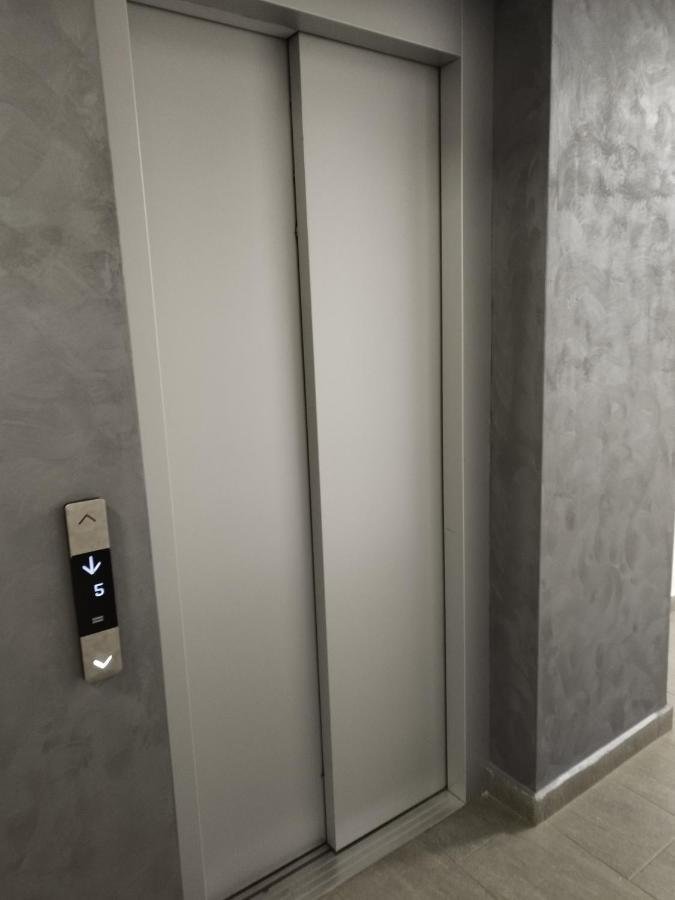 Grey Diamond Apartment Targu Mures Exterior photo